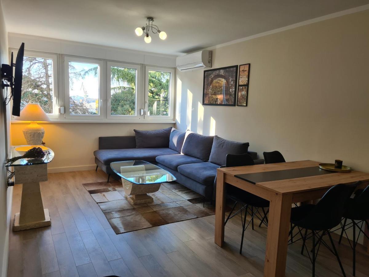 Apartman Monte Zaro Park 普拉 外观 照片